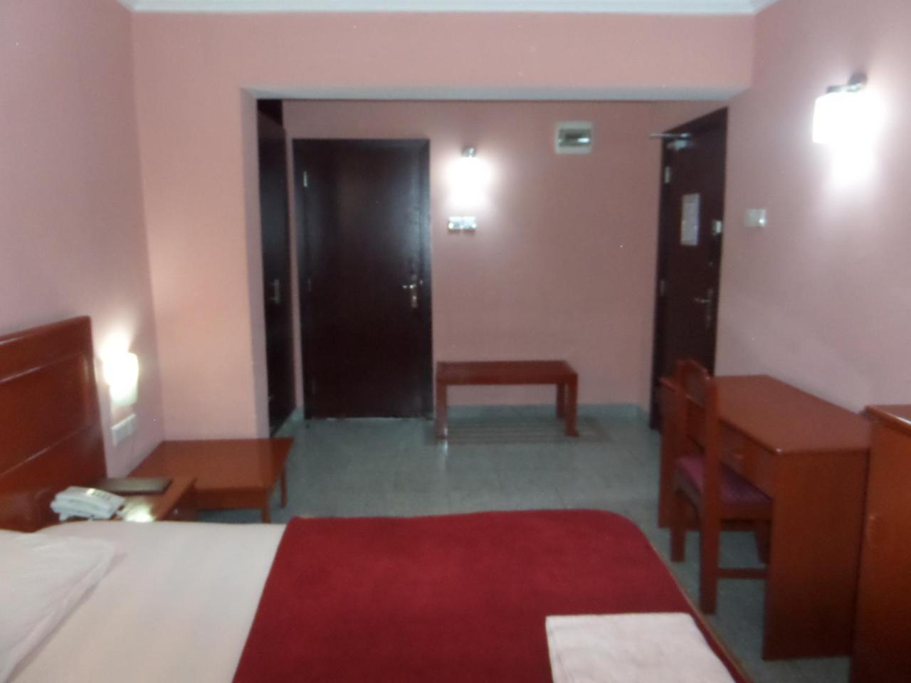 Hotel Newcastle Lagos Exterior foto