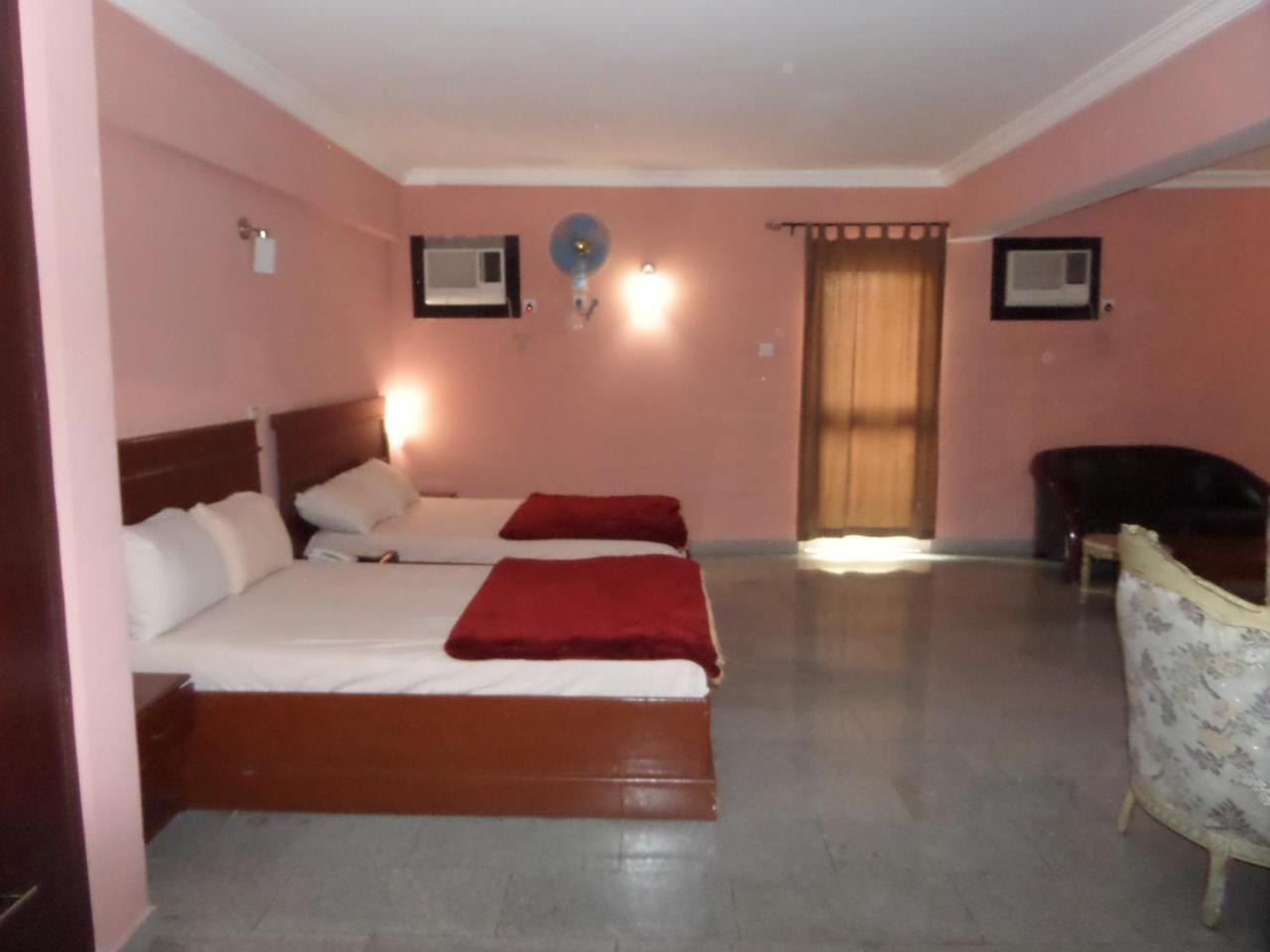 Hotel Newcastle Lagos Exterior foto