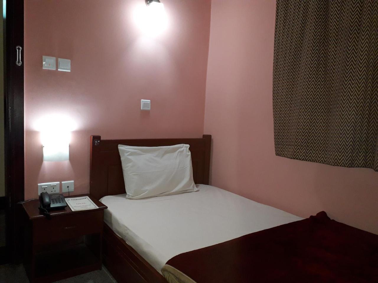 Hotel Newcastle Lagos Exterior foto